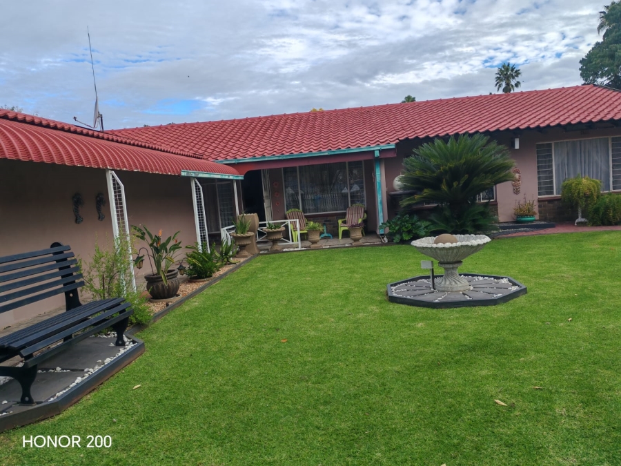 3 Bedroom Property for Sale in Vaalpark Free State